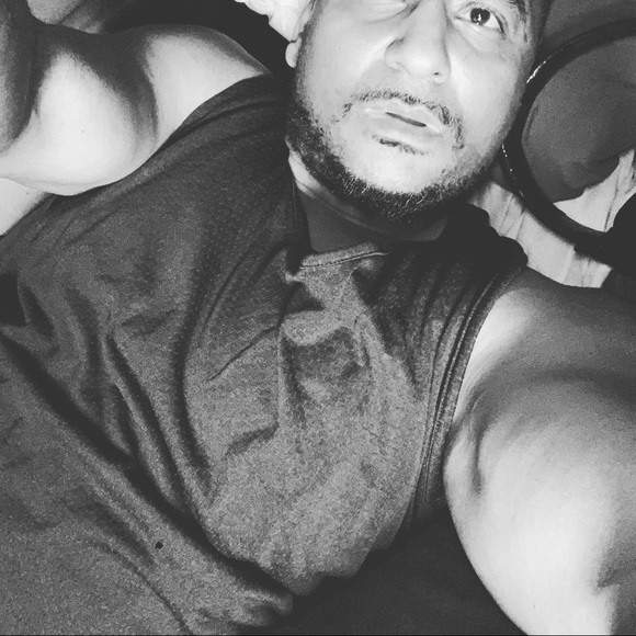 Meet your Posher, Mike - Picture 2 of 2